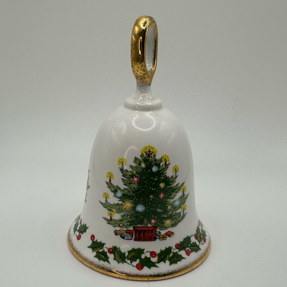 Vintage Christmas Tree Bell Queens England Fine Bone China